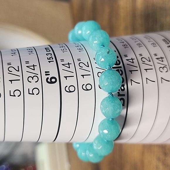 Faceted Aqua Hand Knotted  20 Inch Necklace Set. Aprilsplace Chicken - Picture 6 of 7